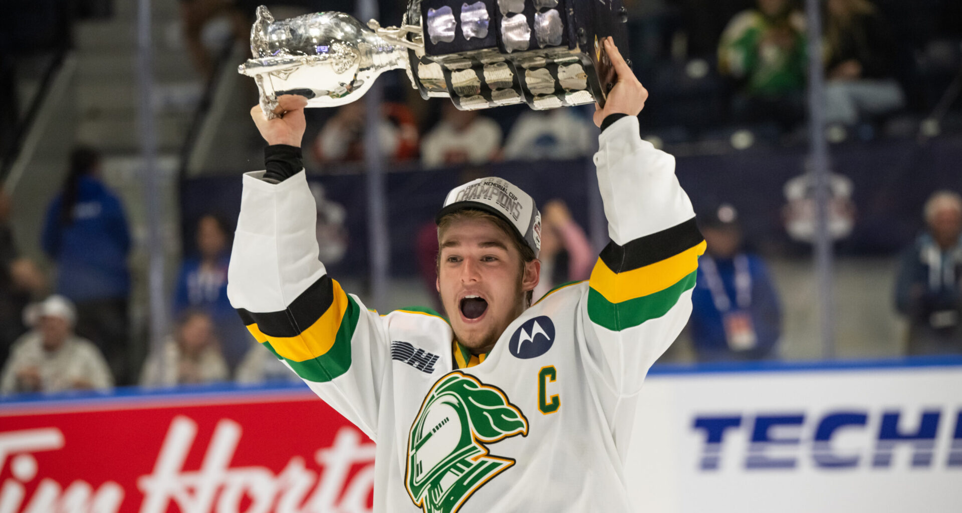 Philadelphia Flyers' Denver Barkey's Exceptional Debut Is a Sign of Things to Come - The Hockey Writers - Philadelphia Flyers