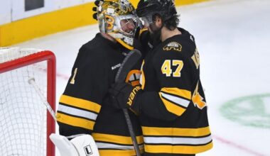 Bruins rally to beat Blues 5-2