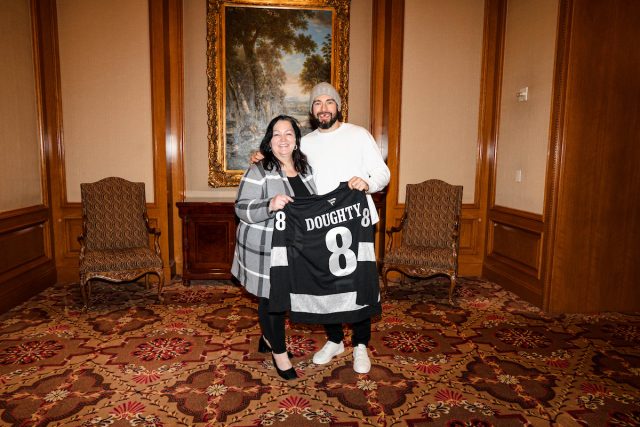 Doughty_120725_DINNER_MOMS_UTA-18