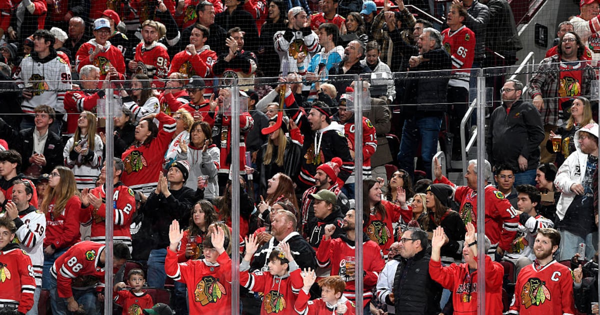 Chicago Blackhawks’ attendance rebounds in November