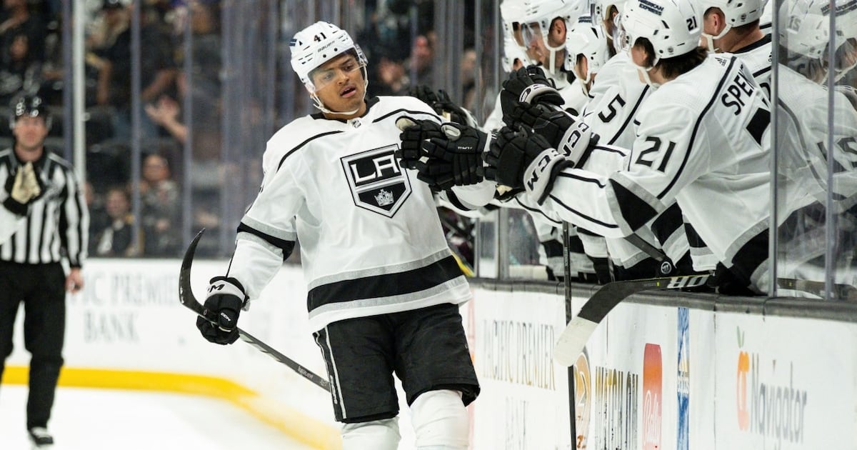 St. Louis Blues acquire forward Akil Thomas from Los Angeles Kings