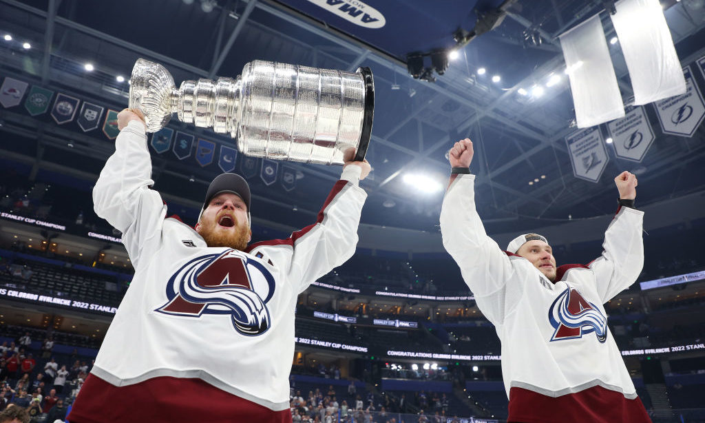 Gabriel Landeskog gives excellent interview to former teammate Erik Johnson