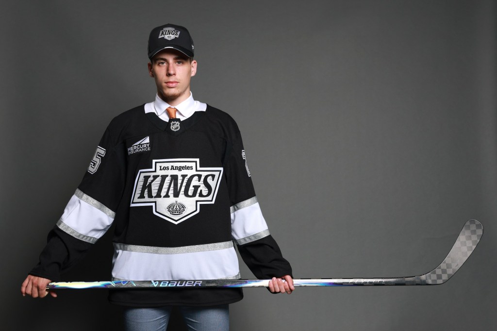 Kings sign prospect Vojtěch Čihař to entry-level deal – Daily News
