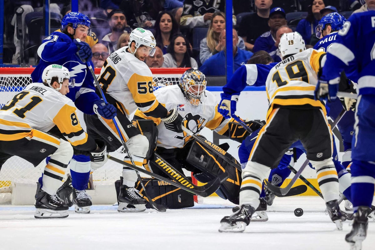 Penguins win a wacky one in Tampa: Disallowed goal, lazy penalties, nail-biter finish