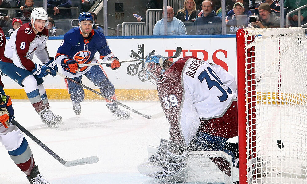 Avalanche lose in regulation for only second time, 17-game point streak snapped