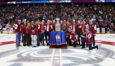 Avalanche honor 1995-96 Stanley Cup champions then smash the Panthers