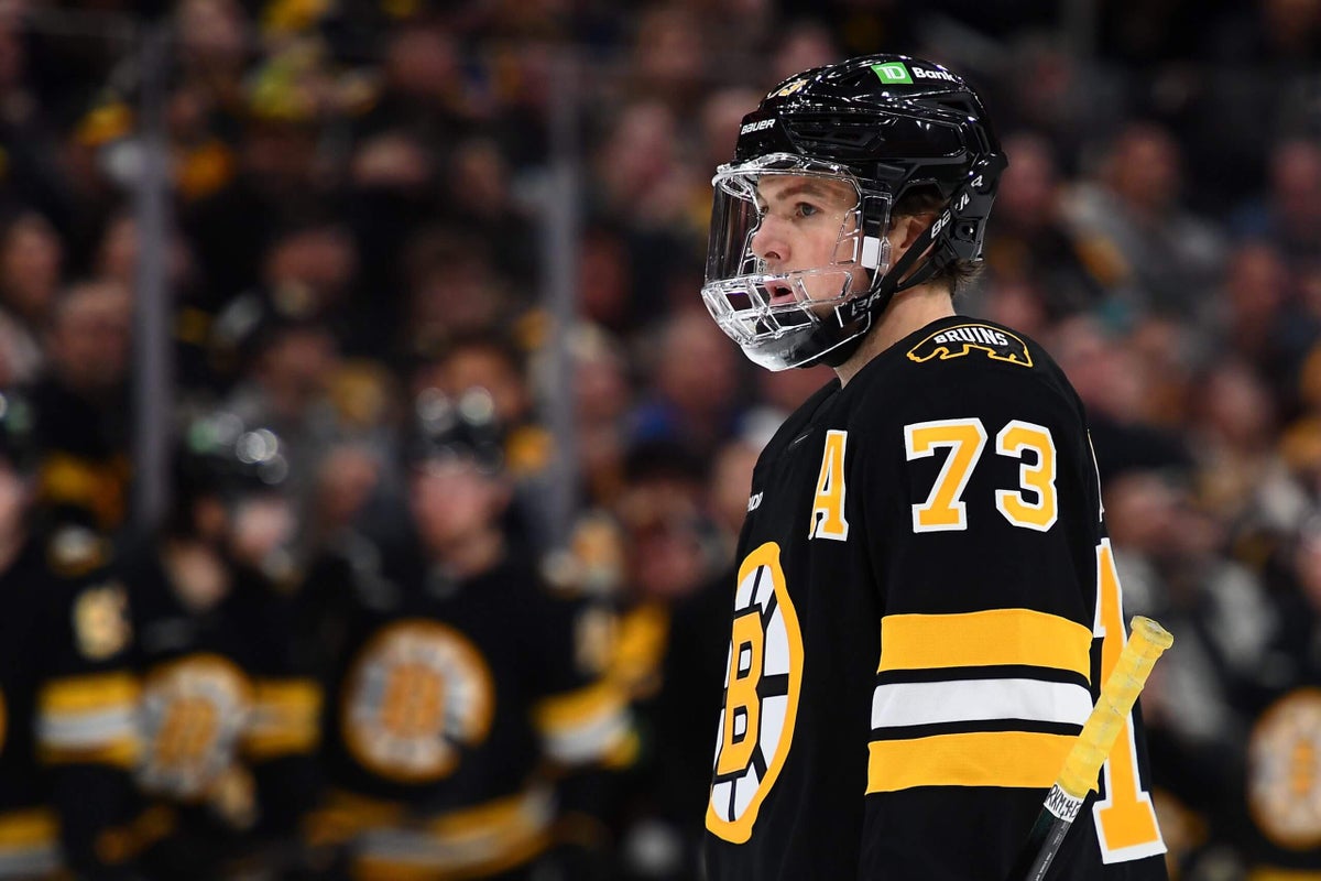 The fractured-jaw diet: Charlie McAvoy’s Bruins return fueled by soup, acai and undercooked fish