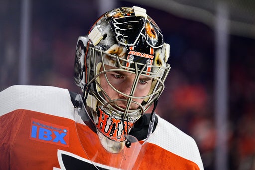 Carter Hart returns to NHL after nearly 2 years, receives warm welcome from Golden Knights fans