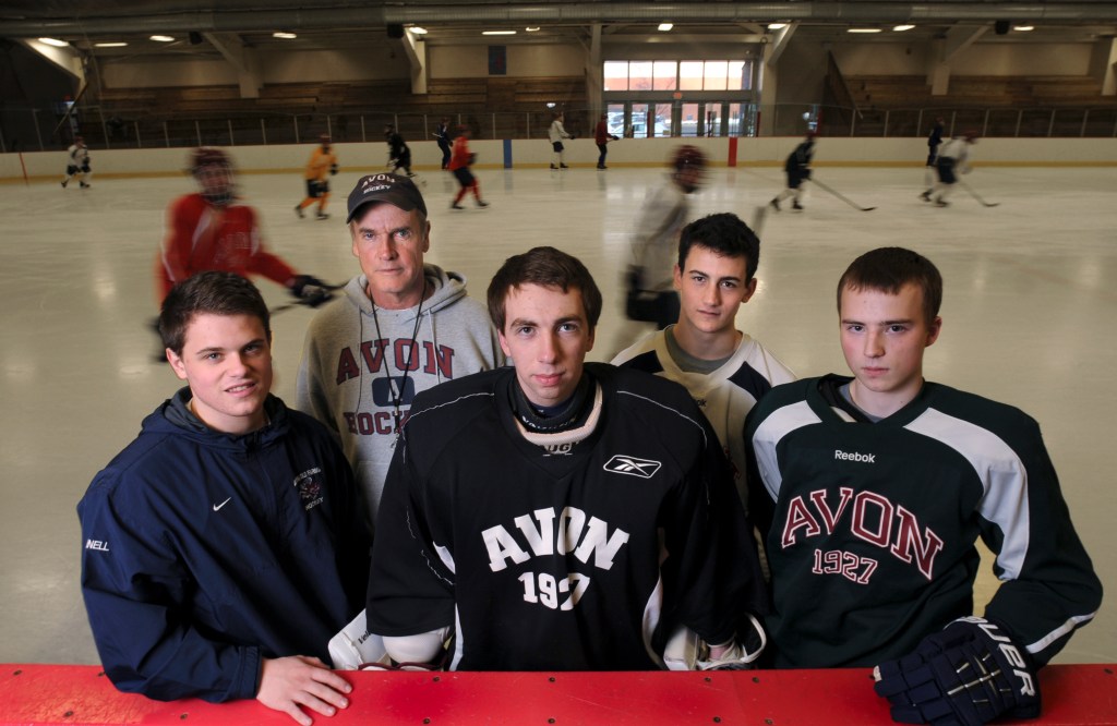 Iconic CT hockey coach, winningest in prep history, dies