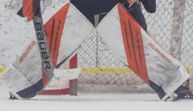 No. 10 Pope John defeats St. Joseph (Met.) - Boys ice hockey recap