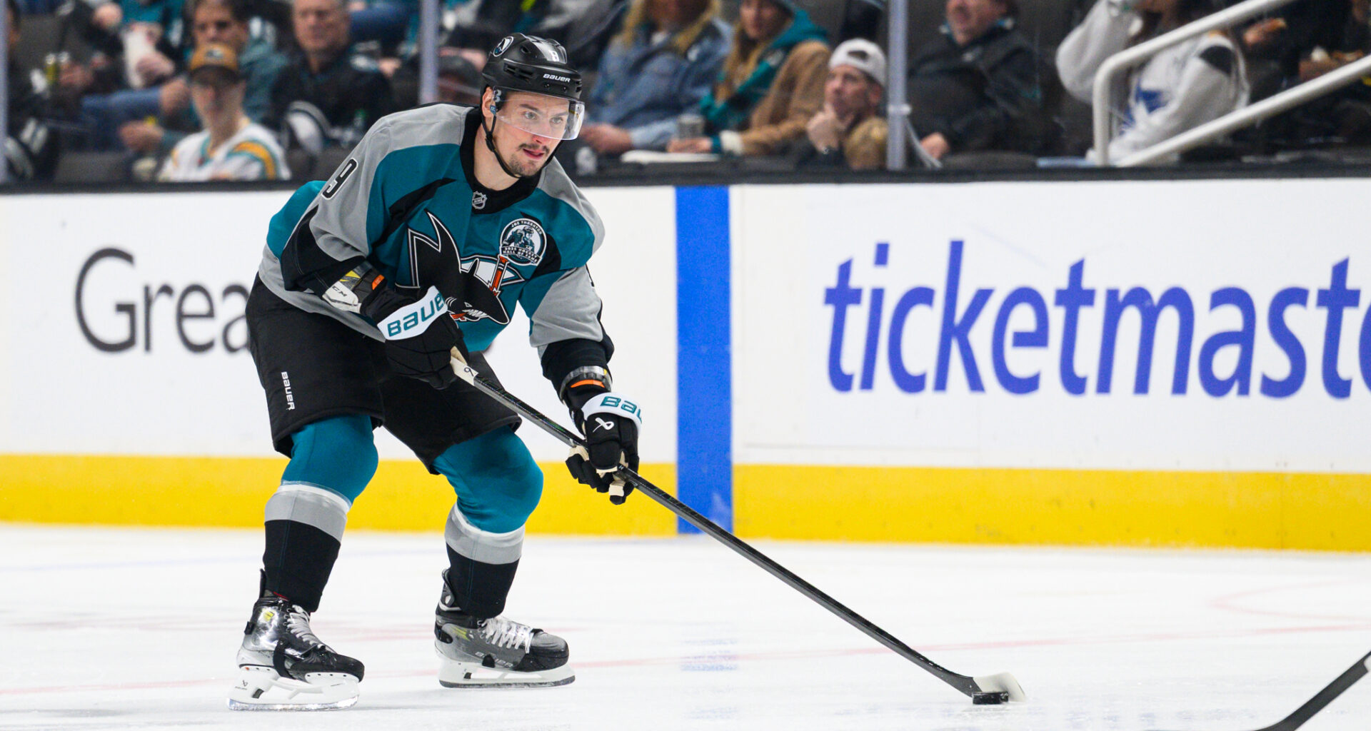 San Jose Sharks defenseman Dmitry Orlov