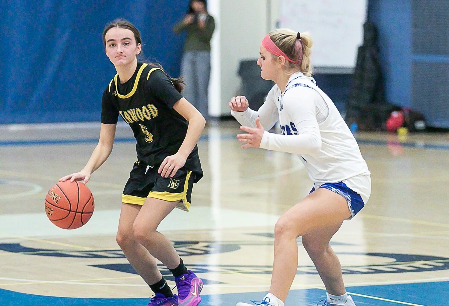 Harwood girls hoops, boys hockey add wins in recent games — Waterbury Roundabout