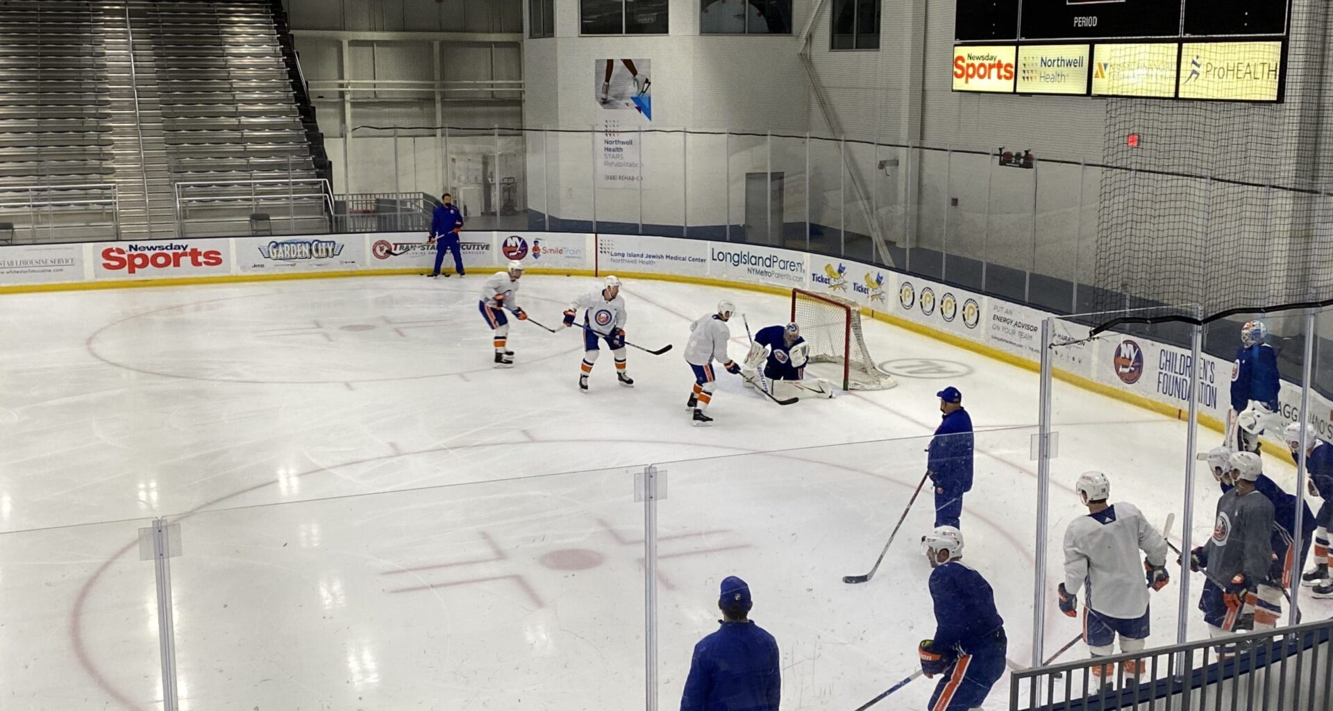 Semyon Varlamov Returns to Ice After Missing Previous Two Practices