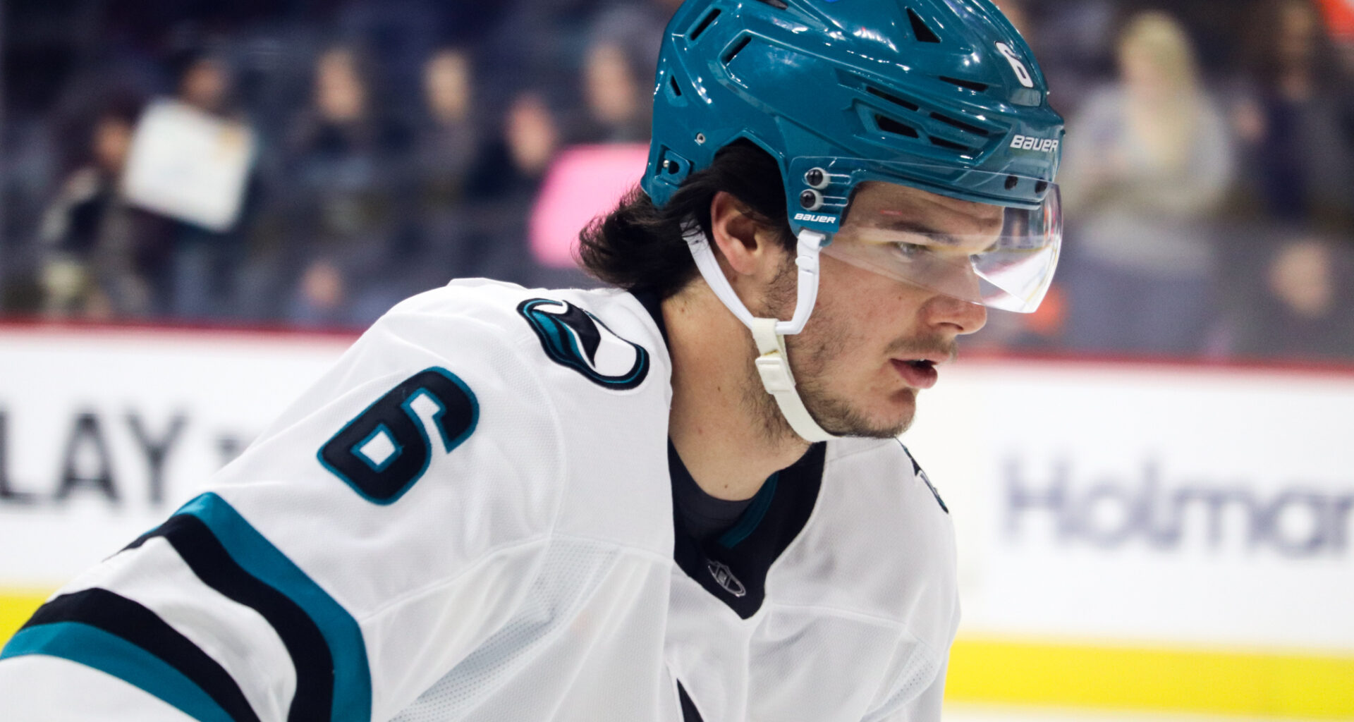 Sharks' Dickinson Has Over 80 Friends & Family In Attendance For Homecoming Game