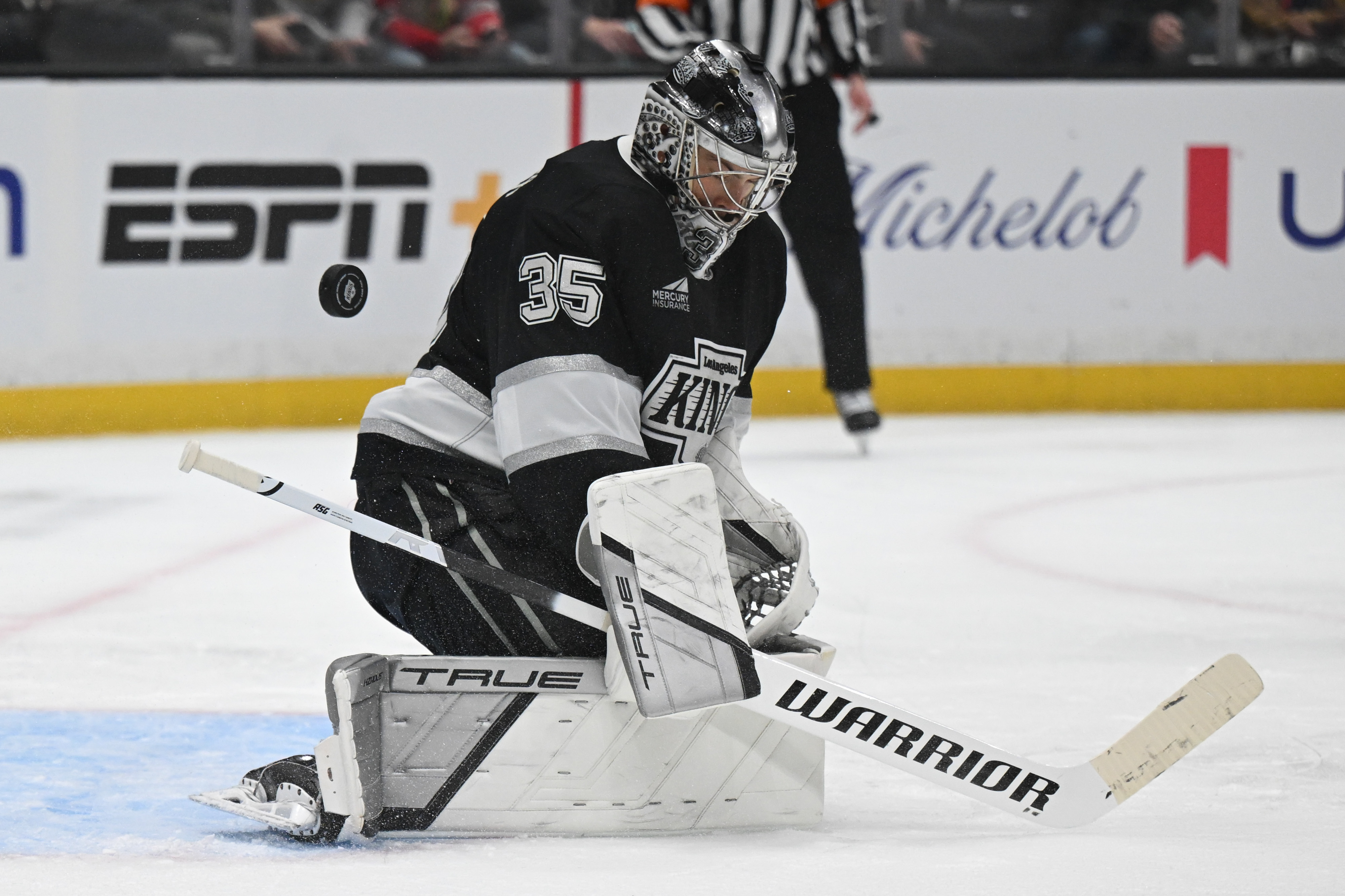 Kings goalie Darcy Kuemper (35) blocks a shot on goal...