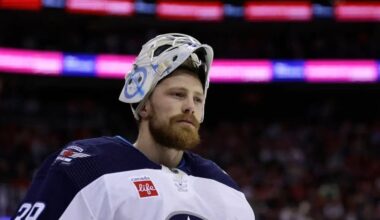 Chicago Blackhawks, Laurent Brossoit