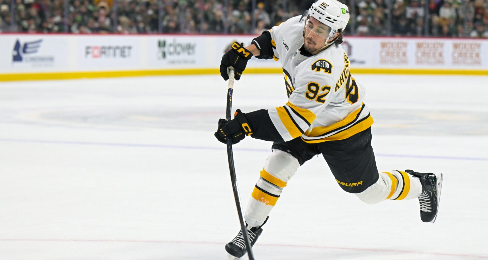 Pavel Zacha Heaps Praise On Bruins' Marat Khusnutdinov