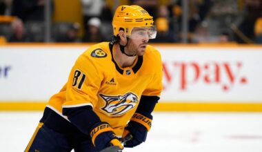 Predators' Marchessault exits vs. Hurricanes with lower-body injury