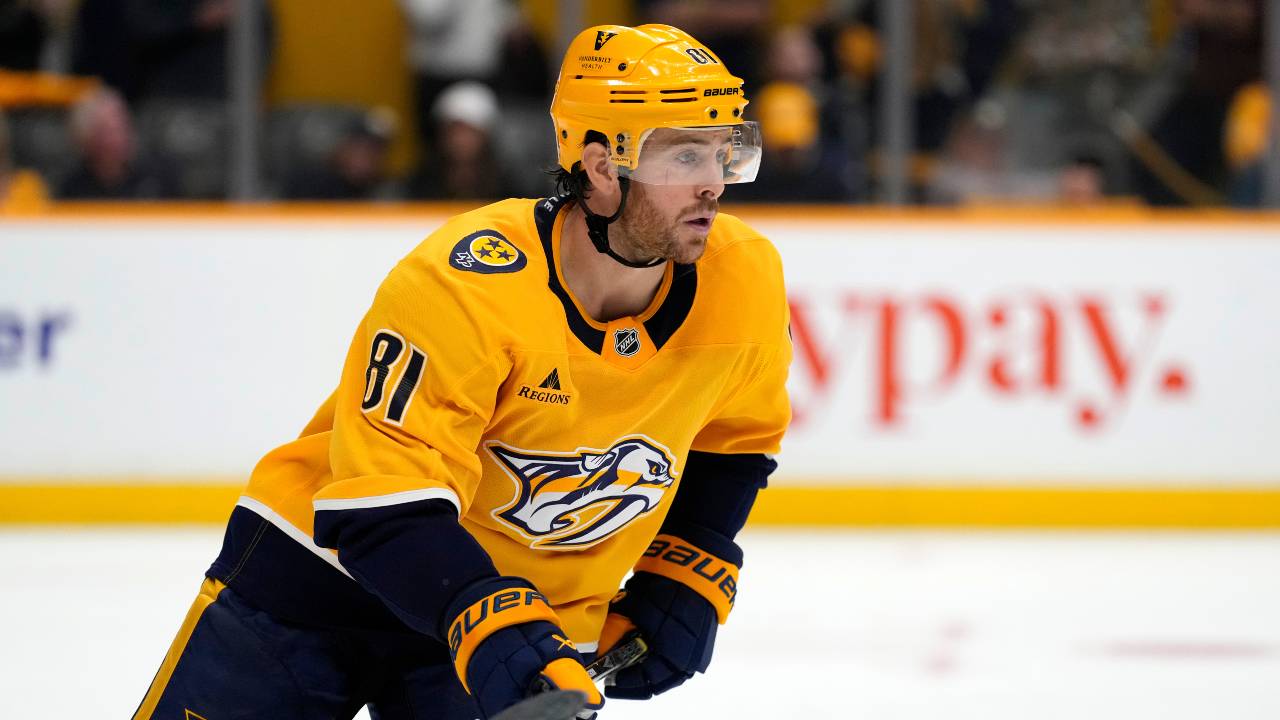 Predators' Marchessault exits vs. Hurricanes with lower-body injury