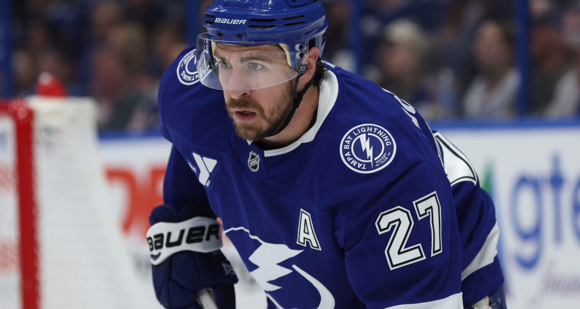 Former Rangers captain still trucking, lands 3-year extension with Lightning