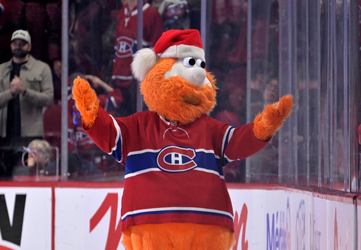 Merry Christmas, Hutson Surprises Community