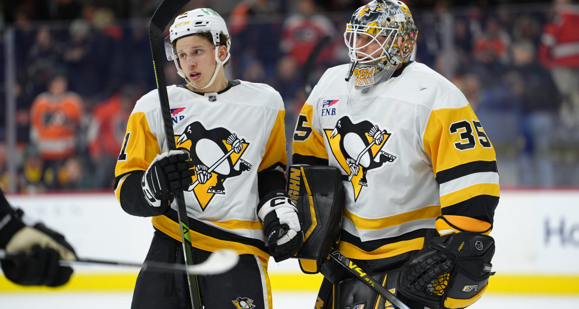 Panarin Cryptic; Carter Hart's Return; Penguins Get a Lift