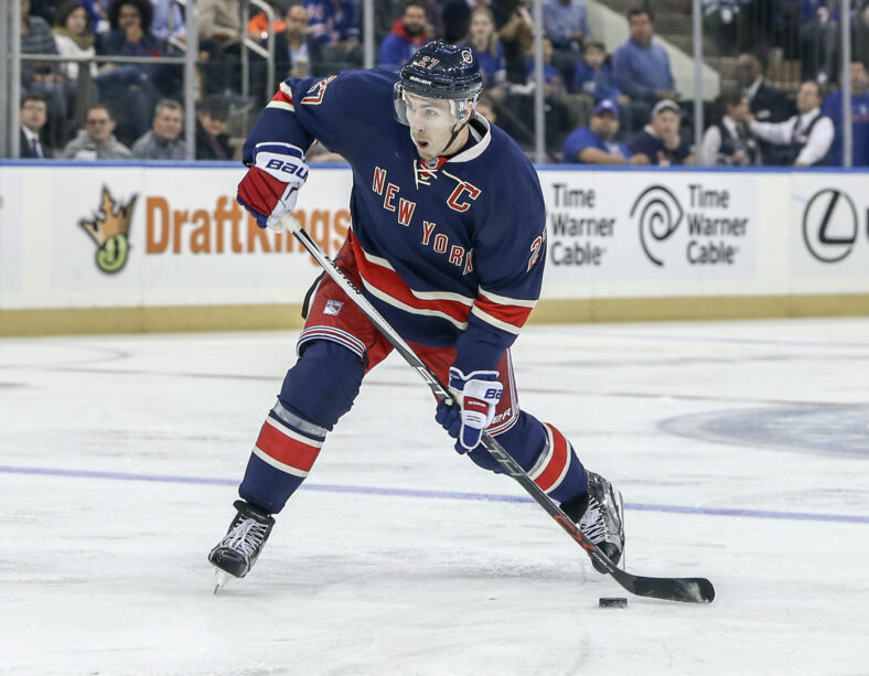NHL: Toronto Maple Leafs at New York Rangers