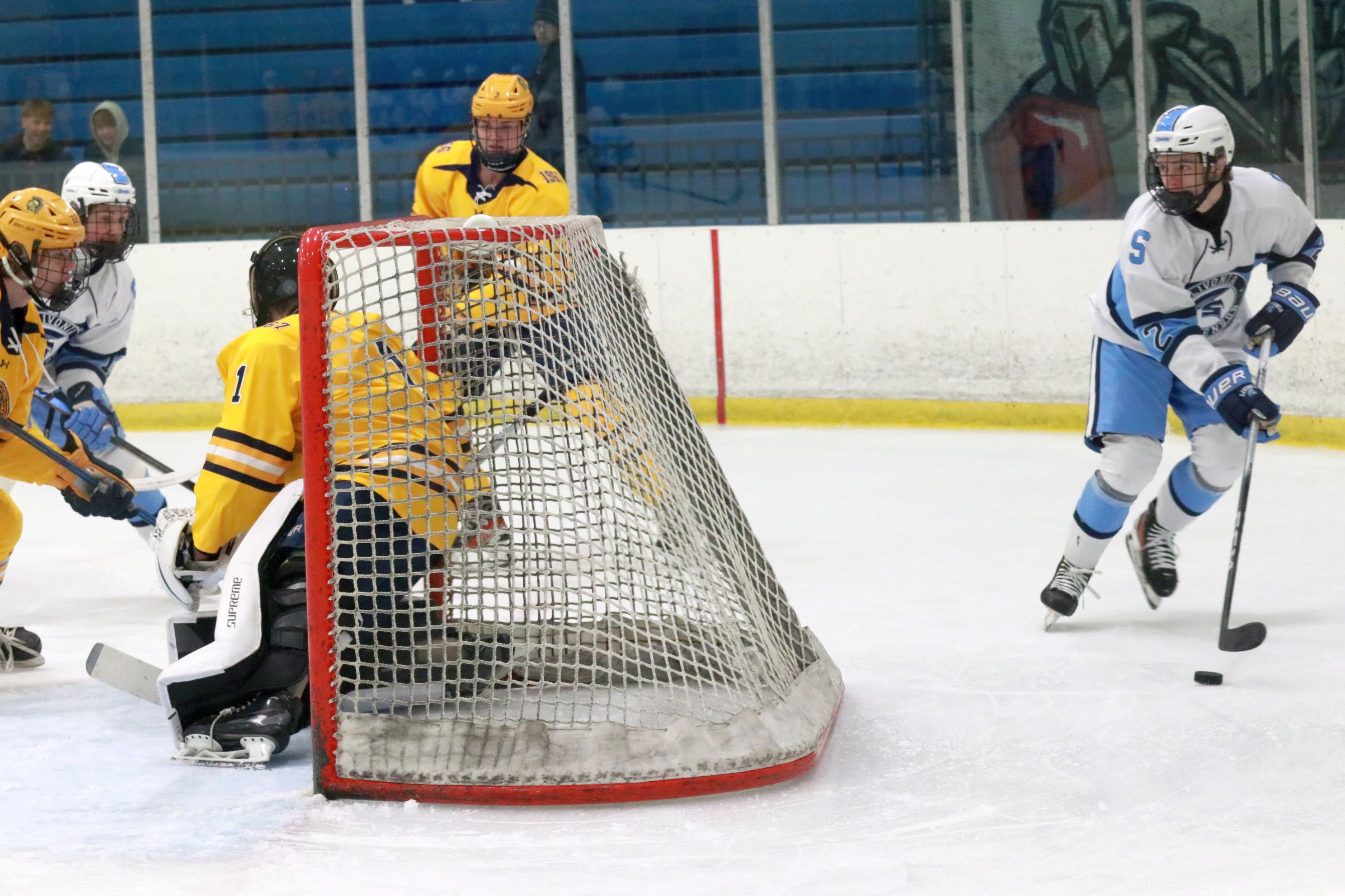 The Trenton ice hockey team was handed a 5-2 loss...