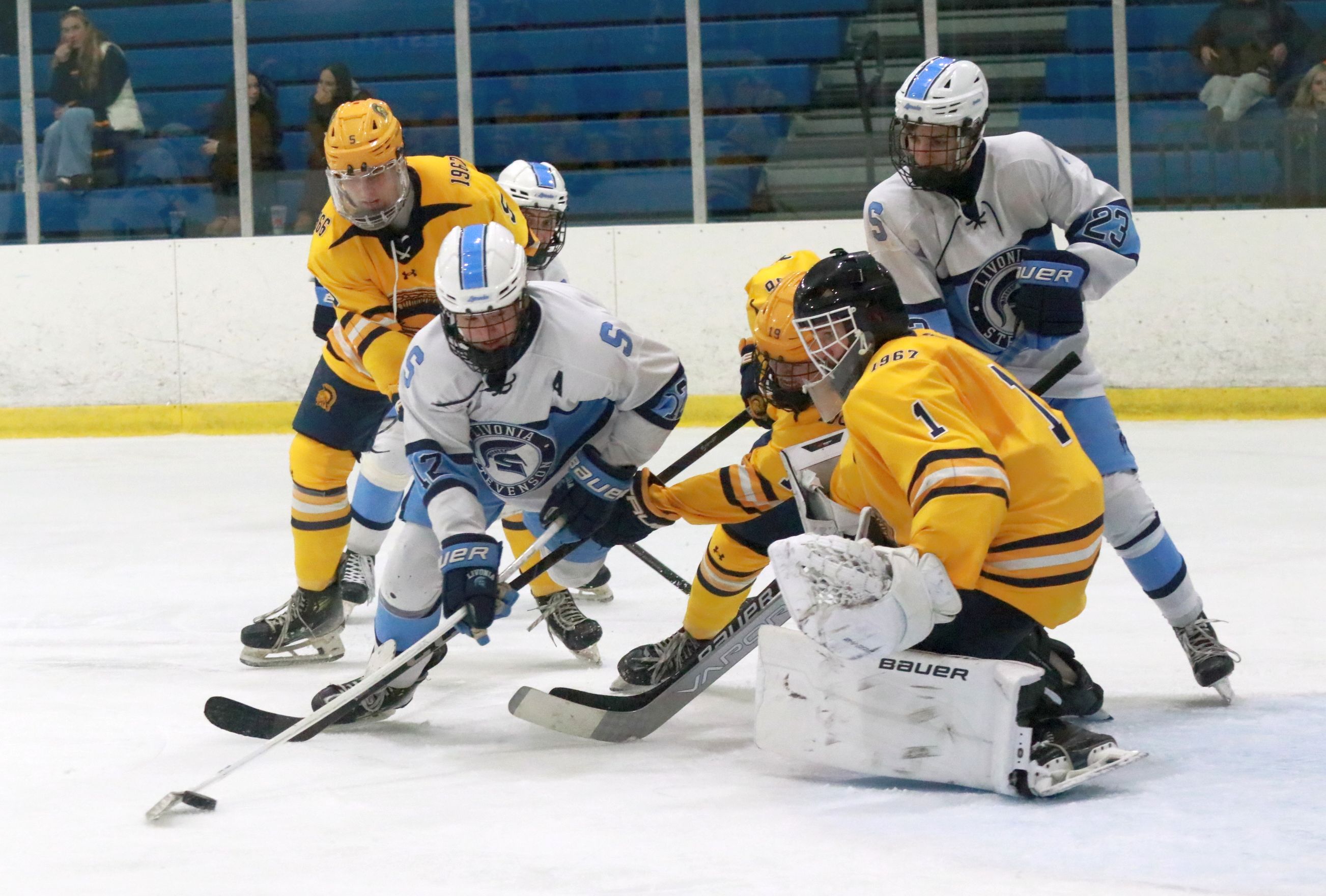 The Trenton ice hockey team was handed a 5-2 loss...