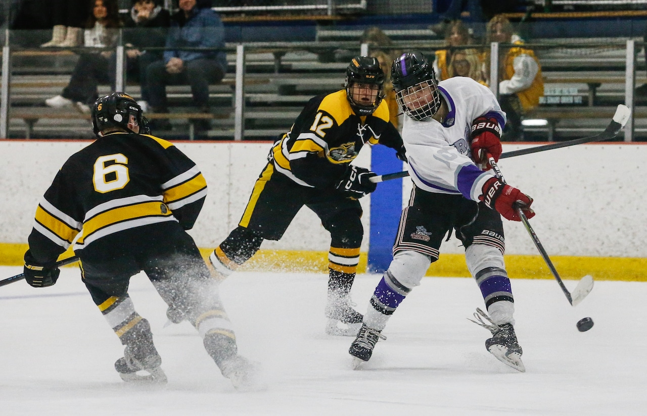 Boys Ice Hockey: St. John Vianney vs. Rumson-Fair Haven, January 7, 2024