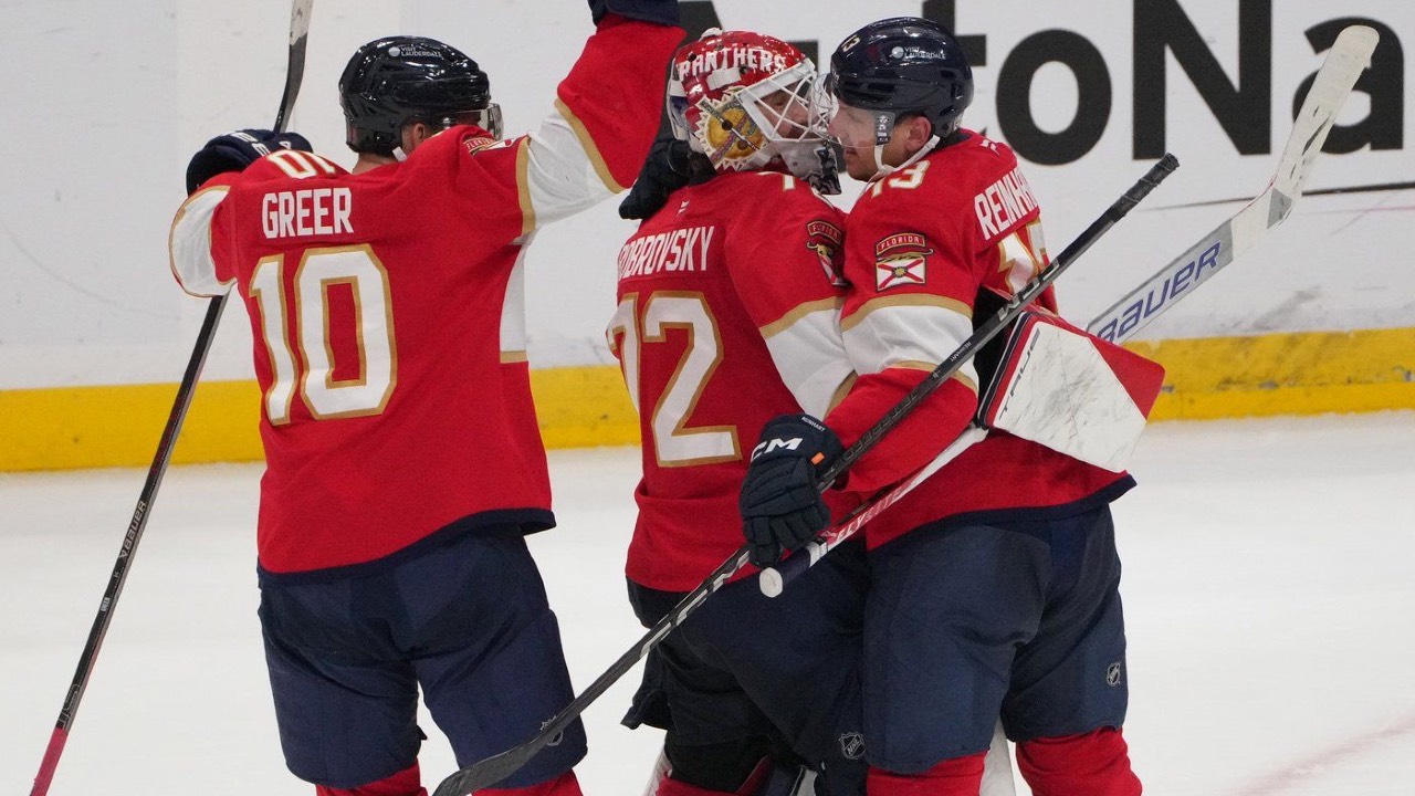 Panthers complete comeback to stun Hurricanes in shootout