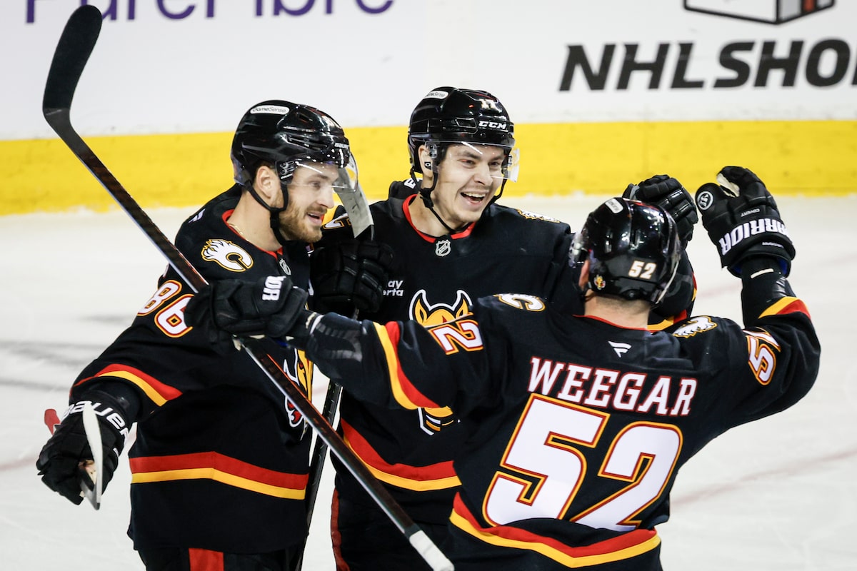 Sharangovich finds his groove on top line and helps ignite Flames