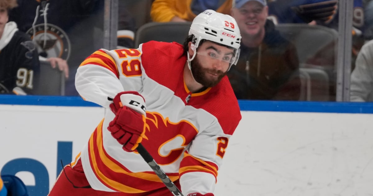 St. Louis Blues sign F Dillon Dube to AHL PTO