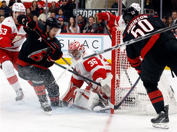 Gostisbehere, Svechnikov post 3-point games as Hurricanes beat Red Wings 5-2, end 3-game skid