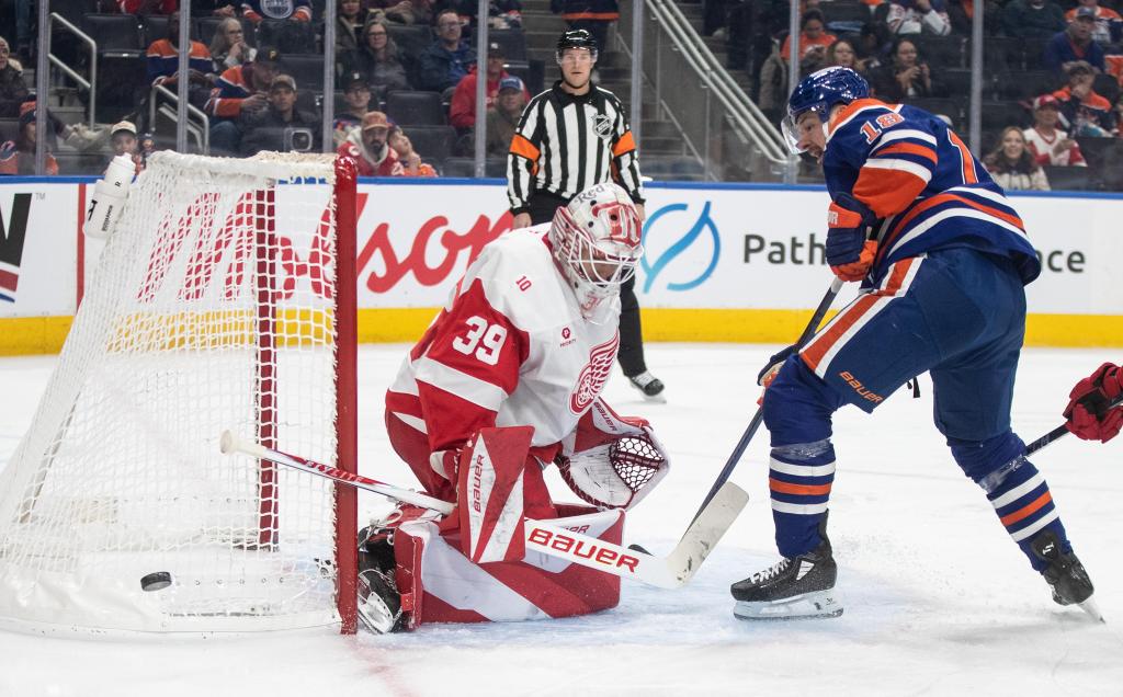 Hyman has 3 goals, McDavid gets 4 assists as Oilers beat Red Wings 4-1 – Macomb Daily