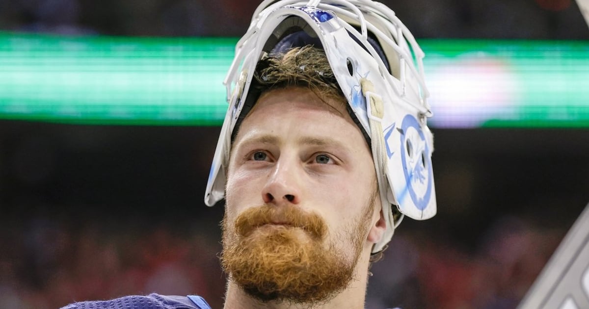 Chicago Blackhawks goaltender Laurent Brossoit assigned to minors for conditioning assignment