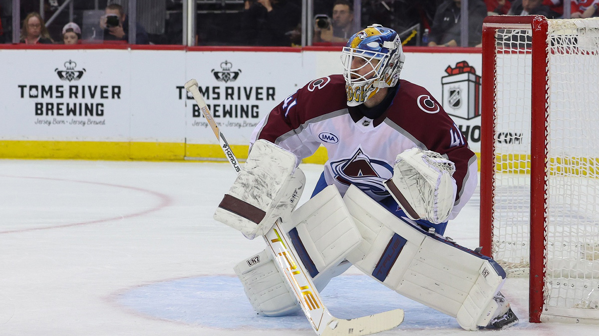 Colorado Avalanche goaltender Scott Wedgewood (41) defends his net against the New Jersey Devils during the second period at Prudential Center.