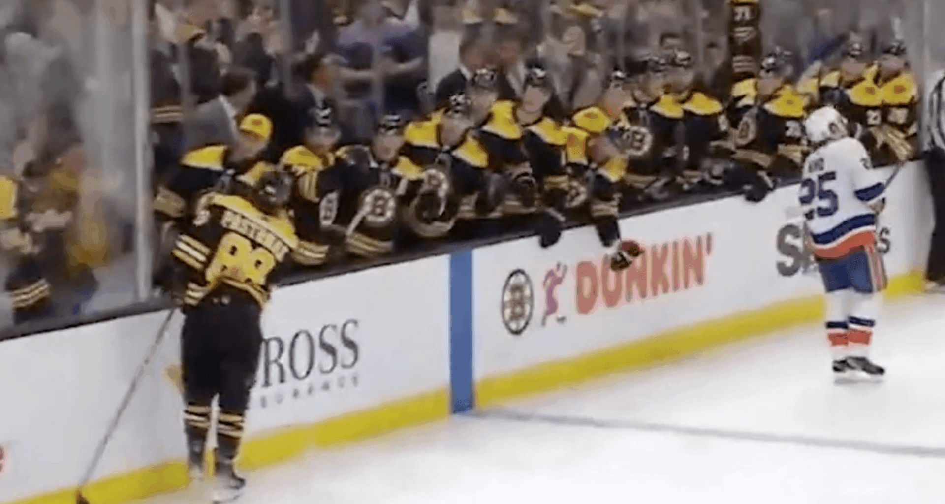 Nelson Reaches 30, Islanders Fall 6-3 to Bruins