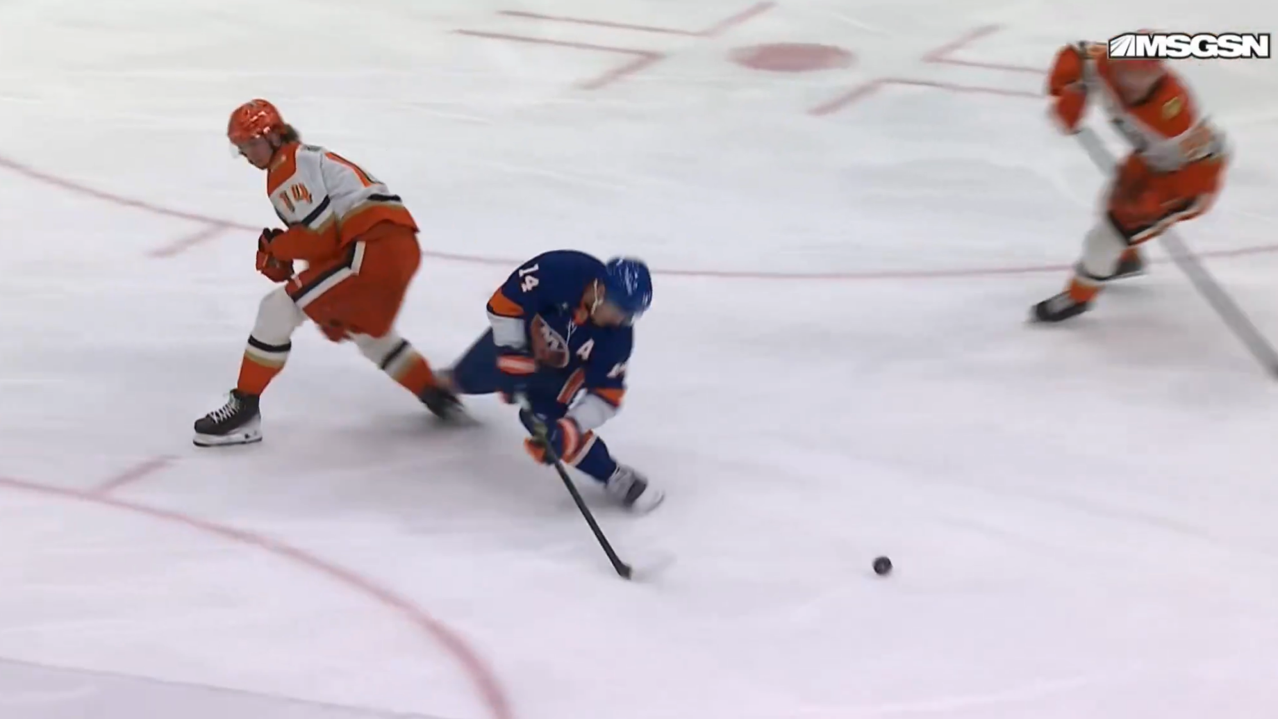 Bo Horvat suffered an injury during the Ducks game on Thursday.