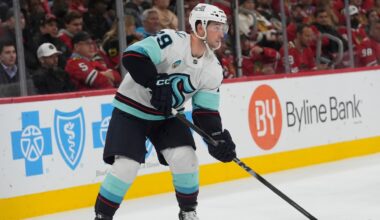 Kraken's Vince Dunn injured on big hit vs. Ducks