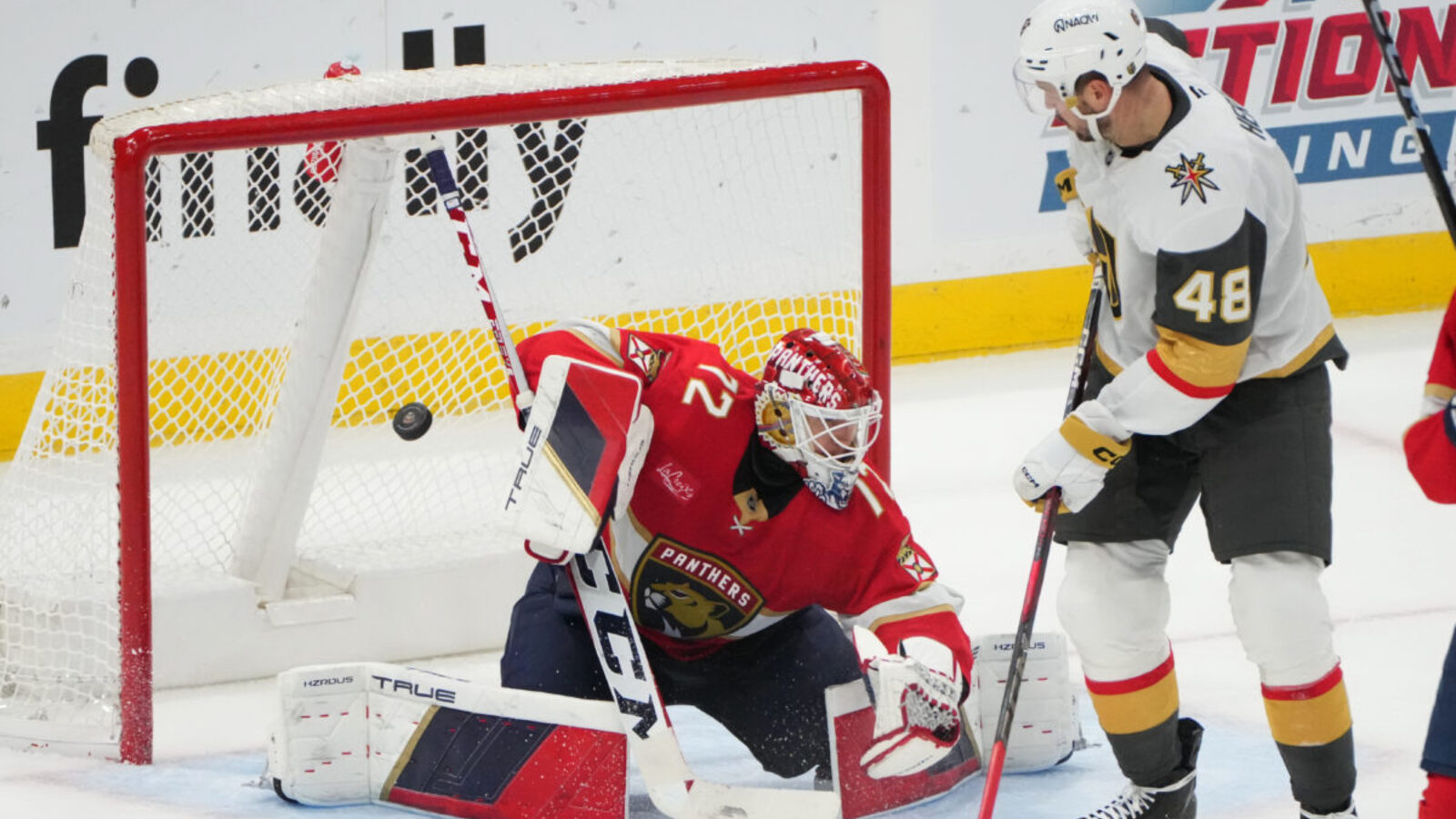 The Florida Panthers Have a Goaltending Problem