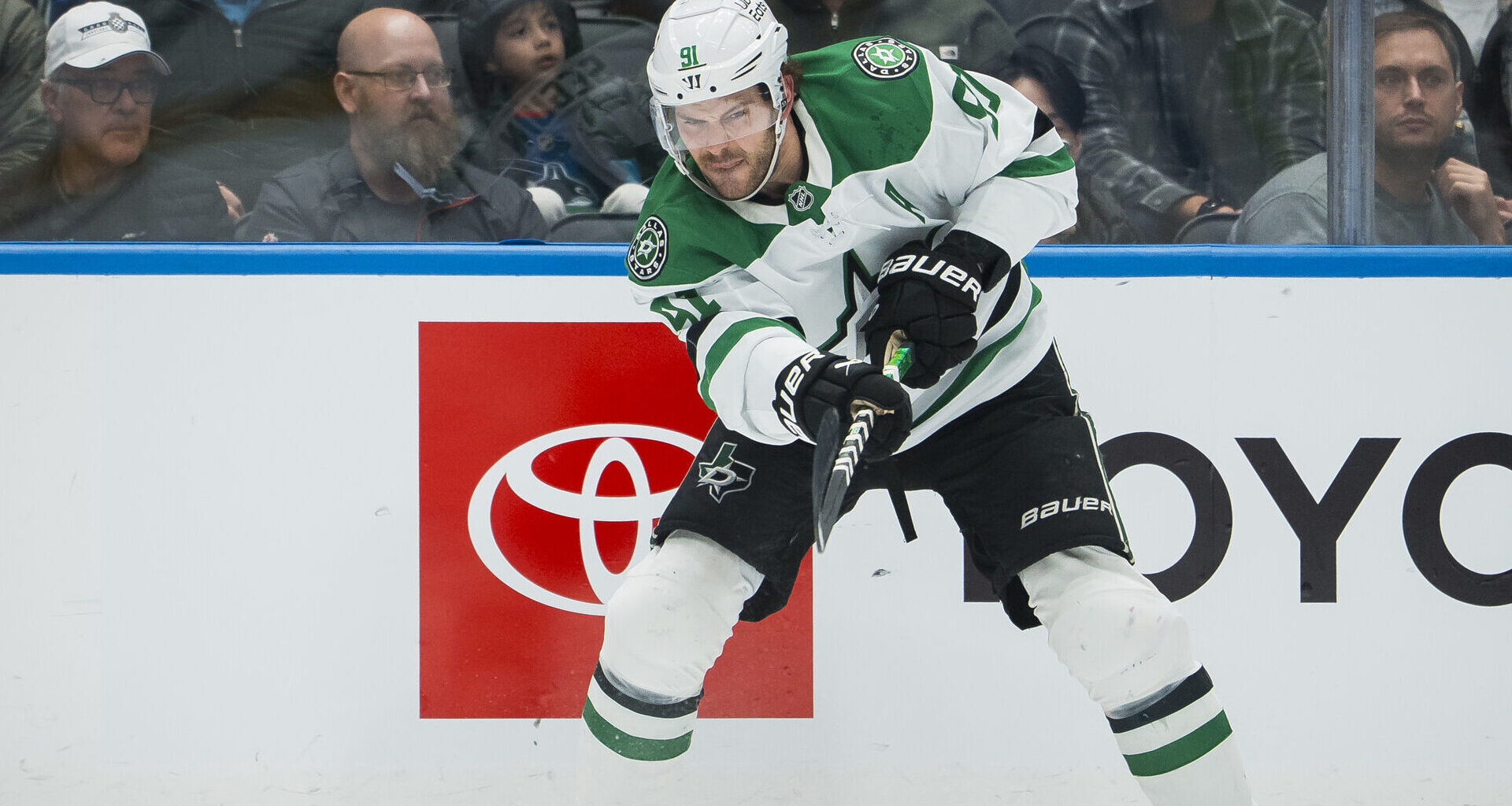 Former Bruins Star Suffers Potentially Season-Ending Injury