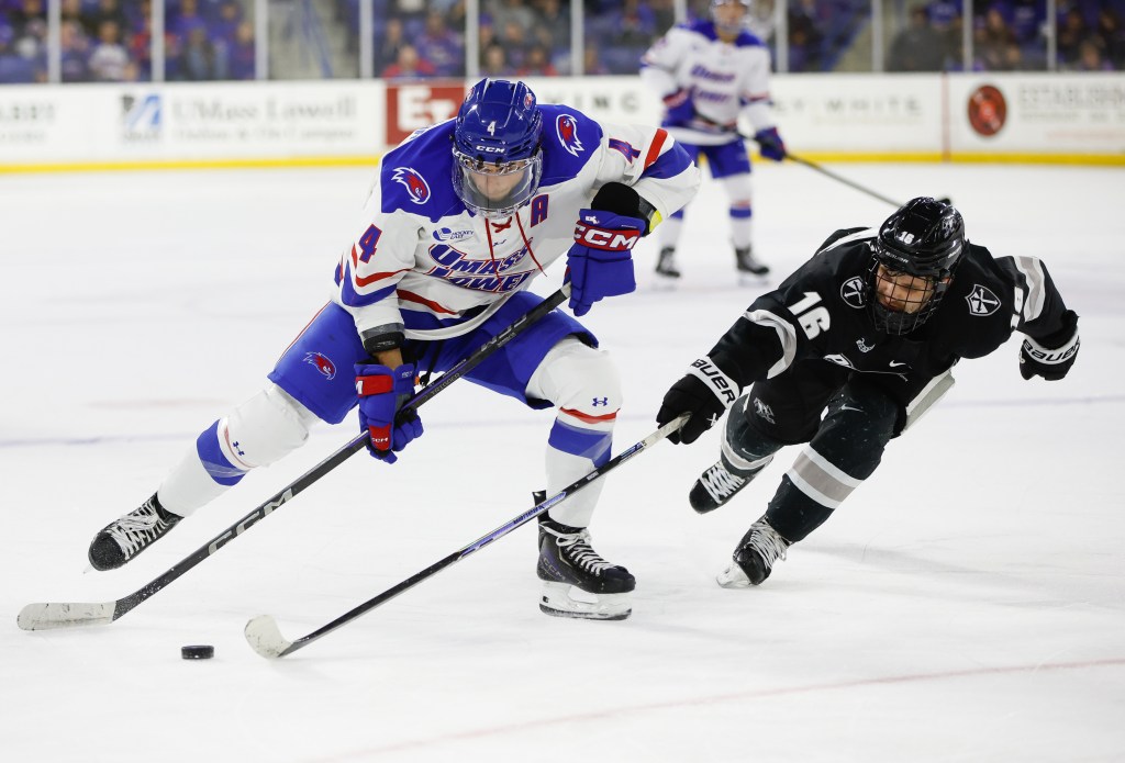 UMass Lowell to host Bentley in hockey exhibition game Sunday