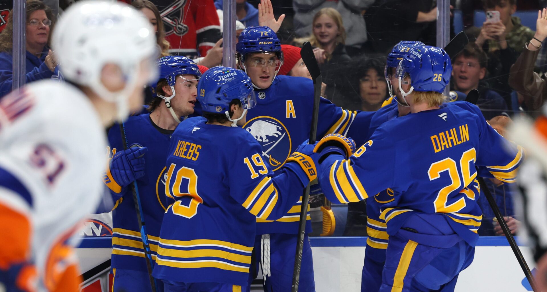 Sabres outlast Islanders in shootout