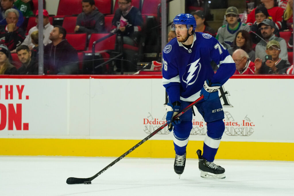 Lightning, Flyers Swap Roman Schmidt, Ethan Samson