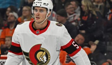 Senators’ Shane Pinto leaves game with lower-body injury