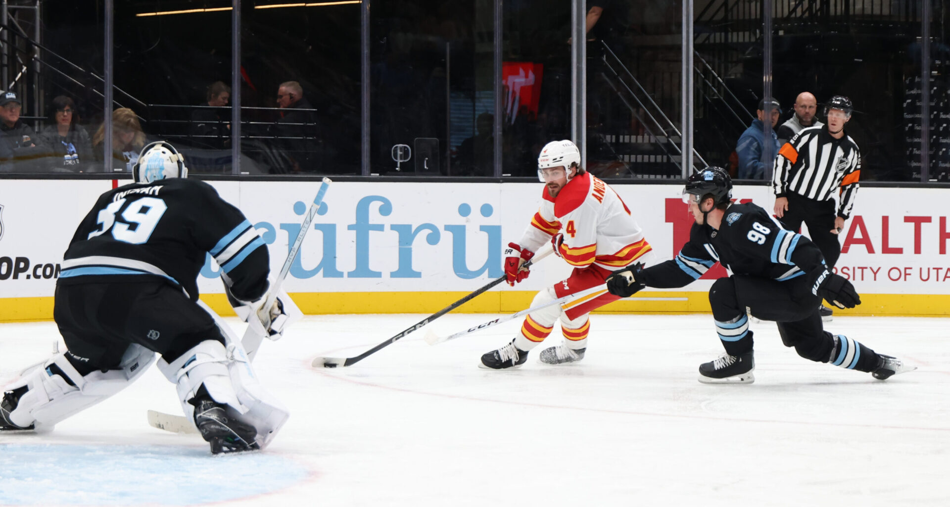 Dec 6 Utah Mammoth vs Calgary Flames