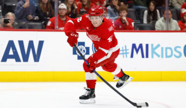 Blues Claim Jonatan Berggren Off Waivers