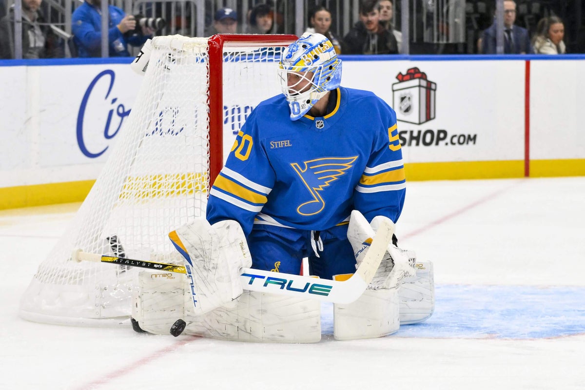 Blues’ Jordan Binnington gets animated after being pulled by Jim Montgomery