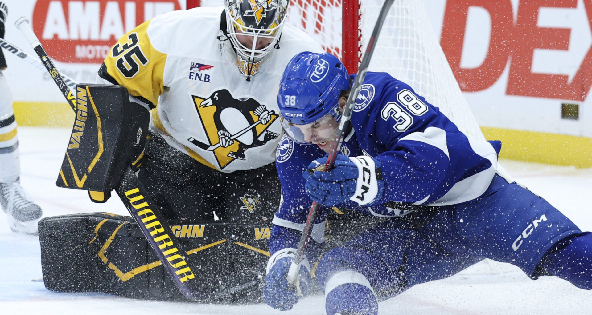 Lightning lose 4-3 to Penguins as controversial call wipes out late goal